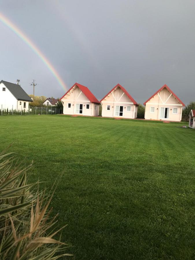 Pokoje Goscinne U Izy Łeba Exterior foto